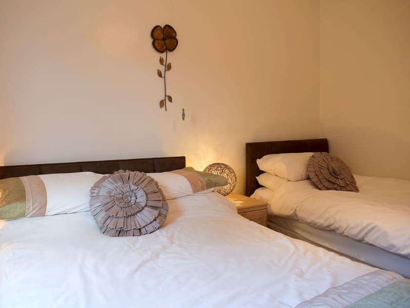 Comfortable double bedroom with additional single | Kinverley, Walton, near Kington