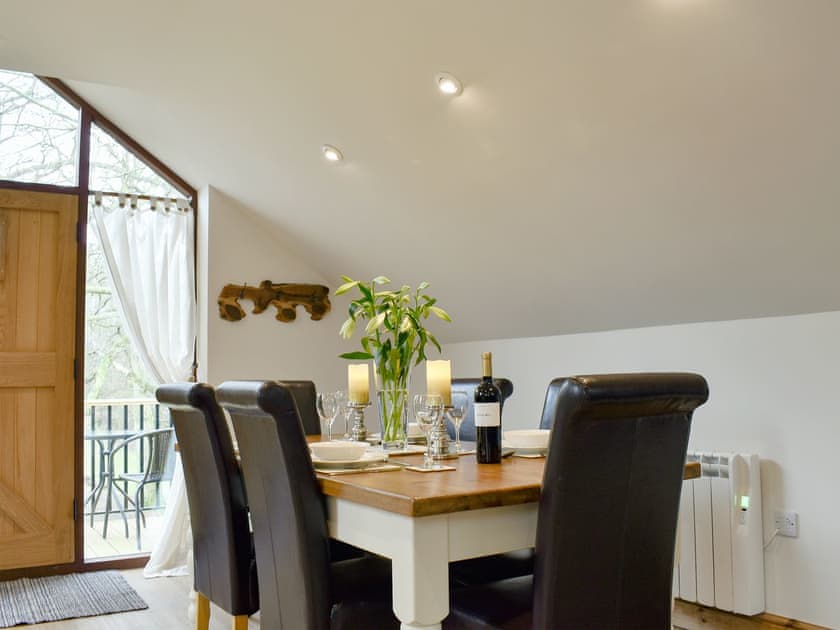 Charming dining area | Treeview Lodge, Uggeshall
