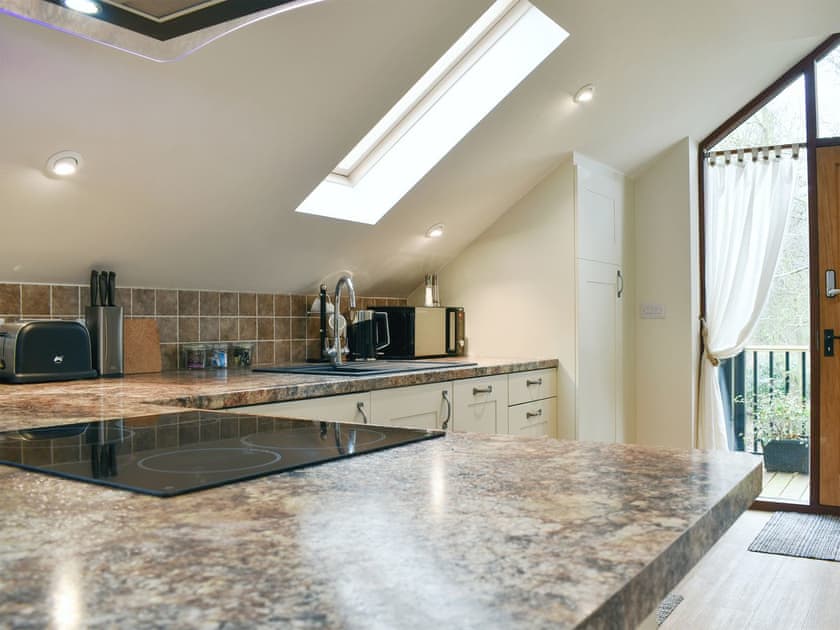 Light and airy kitchen | Treeview Lodge, Uggeshall