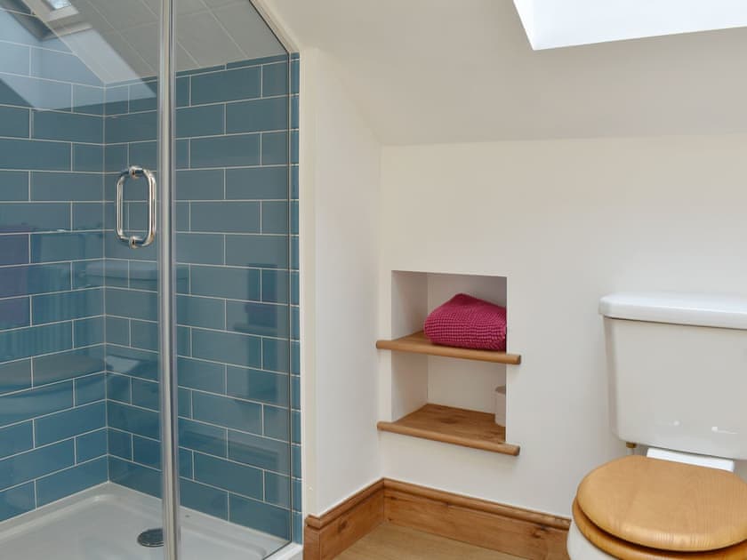 Shower room | Treeview Lodge, Uggeshall