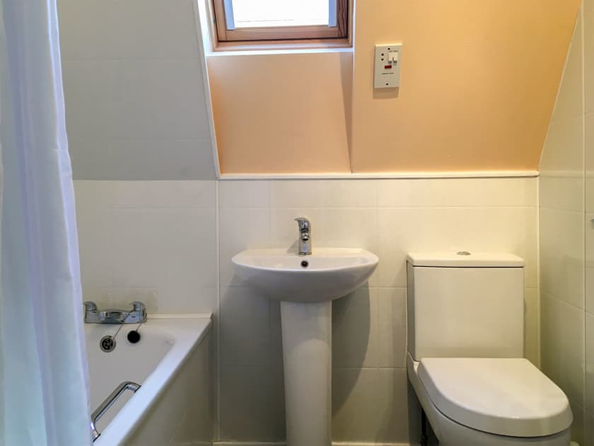 Bathroom | Flowerburn Holidays - Heather Lodge - Flowerburn Holidays , Rosemarkie, near Fortrose