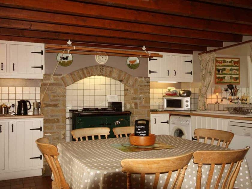 Traditional farmhouse style kitchen with dining area | Shepherd’s Cottage, Longshaw near Hawes