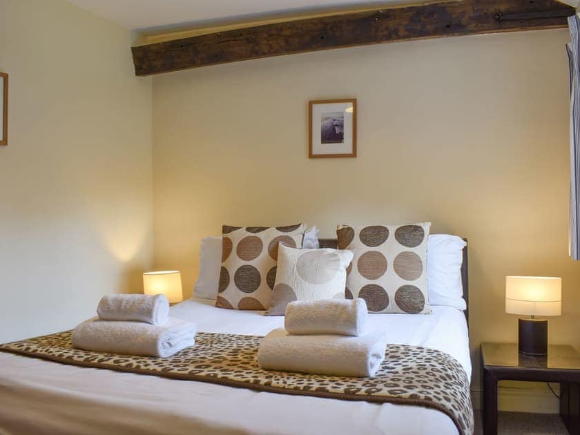 Relaxing double bedroom | Manor Cottage, Stiffkey, near Wells-next-the-Sea