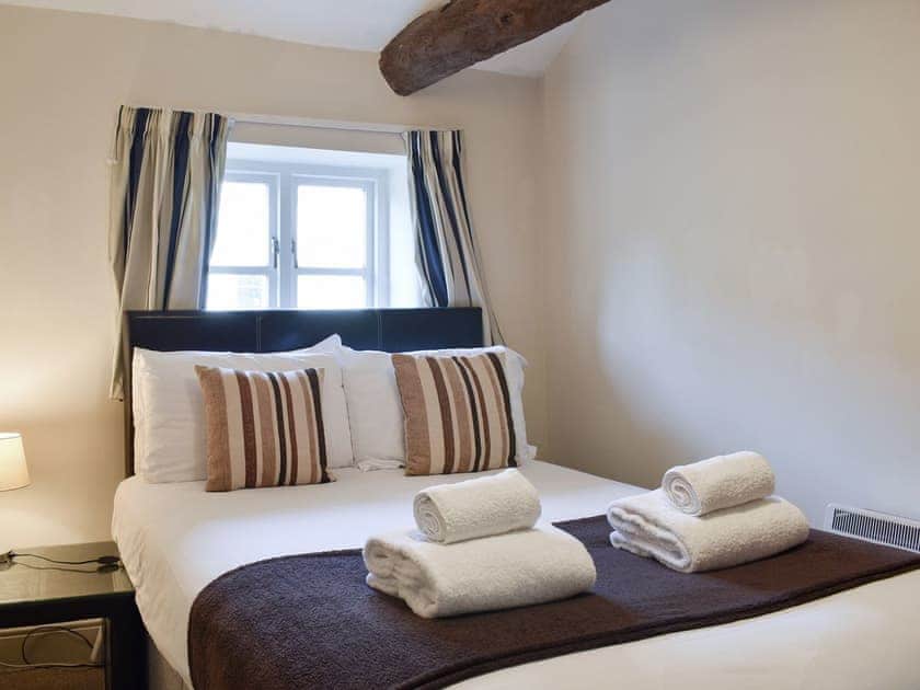 Comfortable double bedroom | Manor Cottage, Stiffkey, near Wells-next-the-Sea