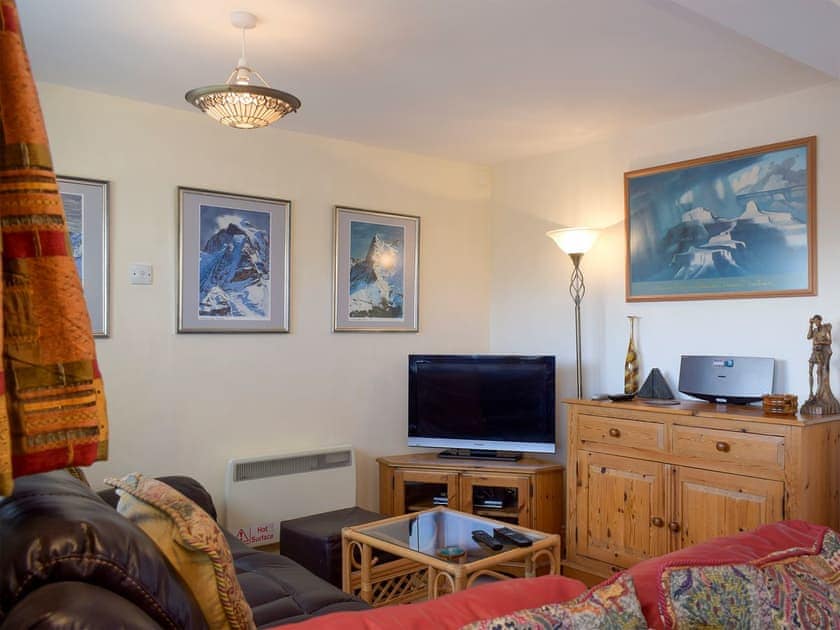 Comfortable living area | Estuary View, Porthmadog