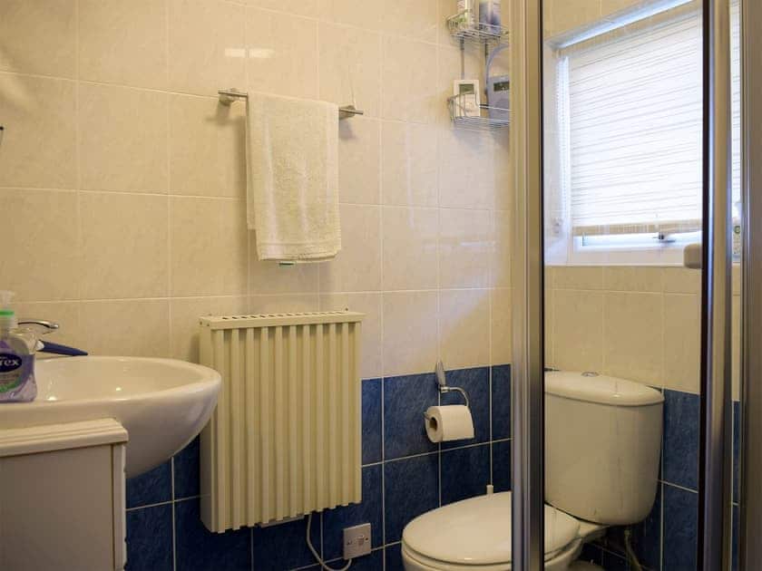 Bathroom | Estuary View, Porthmadog