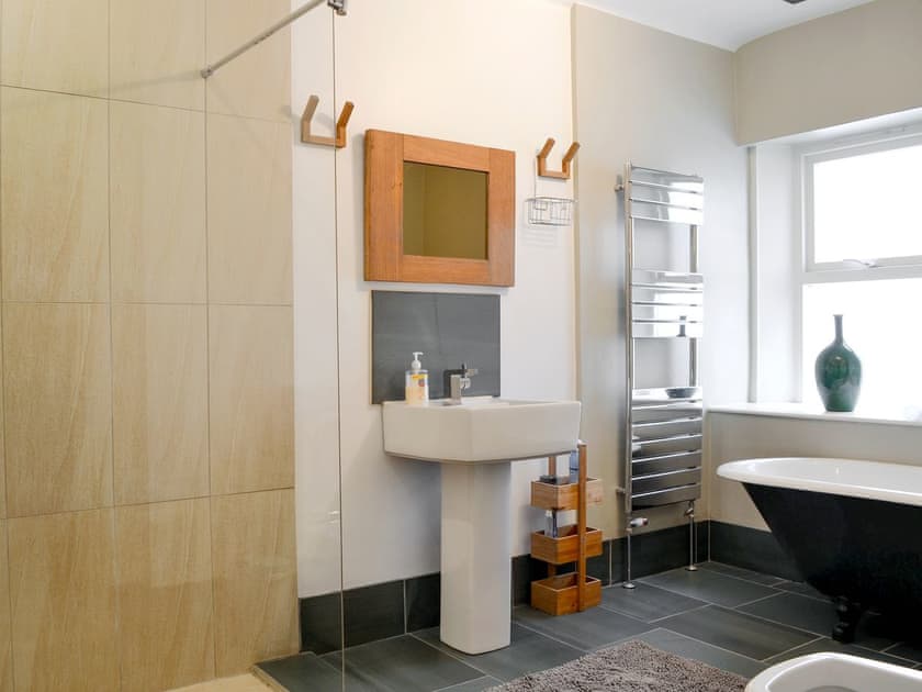 Spacious bathroom | Kingswood, Whitehaven