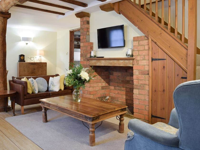 Living room | Lovely Old Cottage, Stratford-Upon-Avon