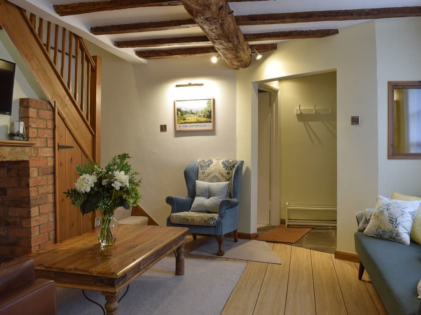 Living room | Lovely Old Cottage, Stratford-Upon-Avon