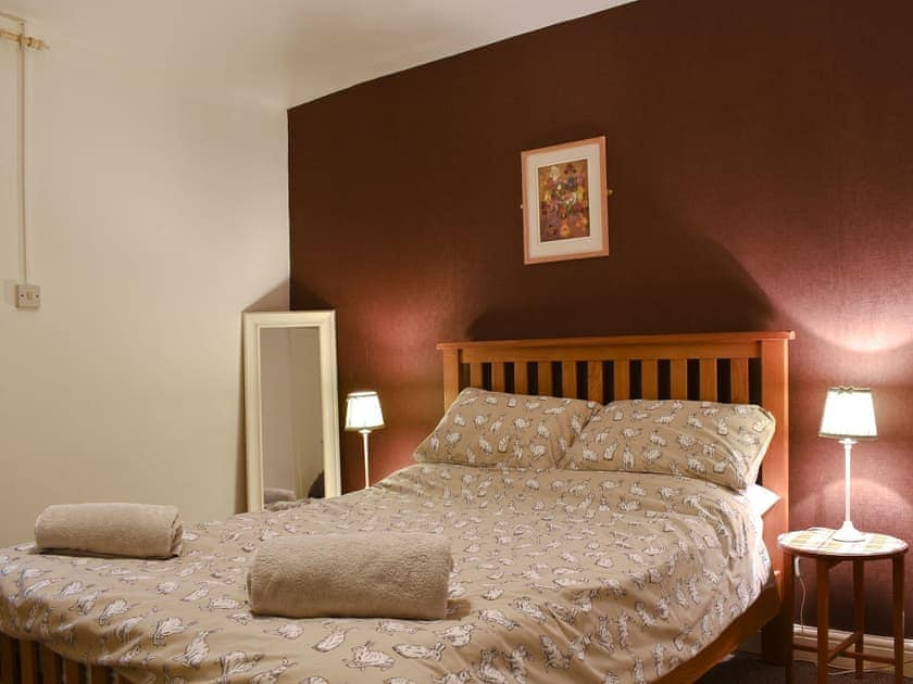 Double bedroom | Flat 1 Garden View - Moray Apartments, Lowestoft