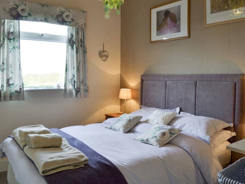 Relaxing double bedroom | Searchlight Cottage, Fraisthorpe, near Bridlington