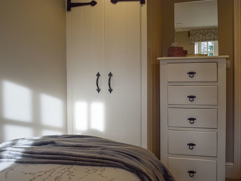 Twin bedroom | Spring Cottage, Bourton-on-the-Water