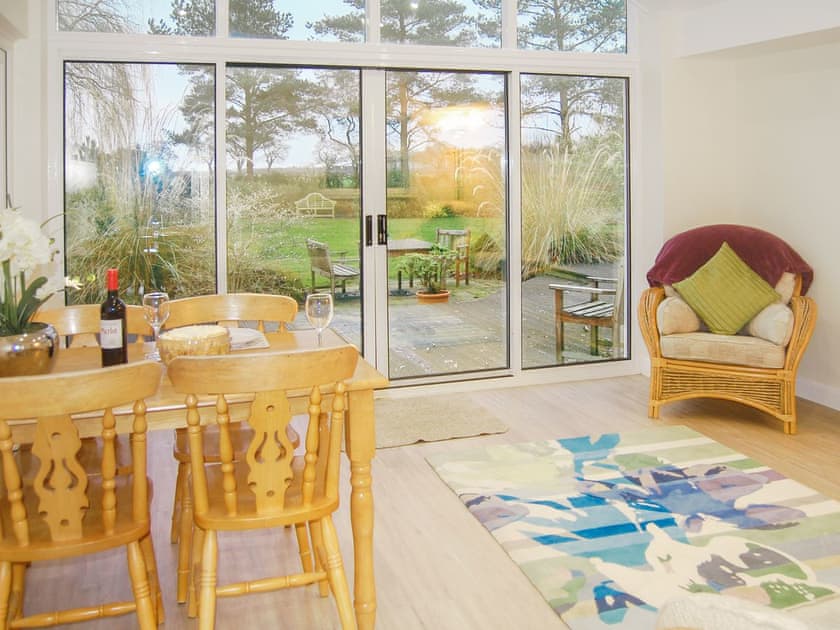 Light and airy conservatory/ dining room | Willow Lodge, Bubwith, near Selby