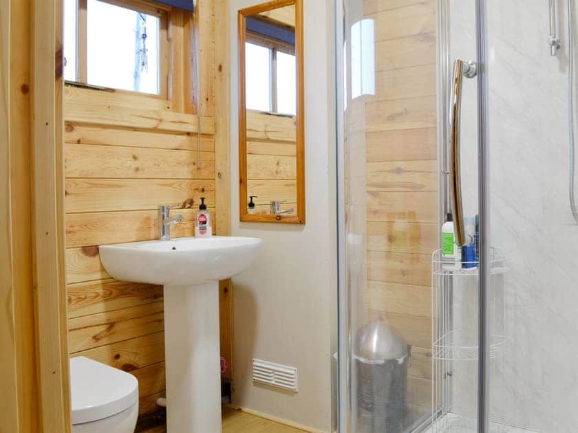 Shower room | The Cwtch - Penrhiw Fach, Llanwnda, near Goodwick