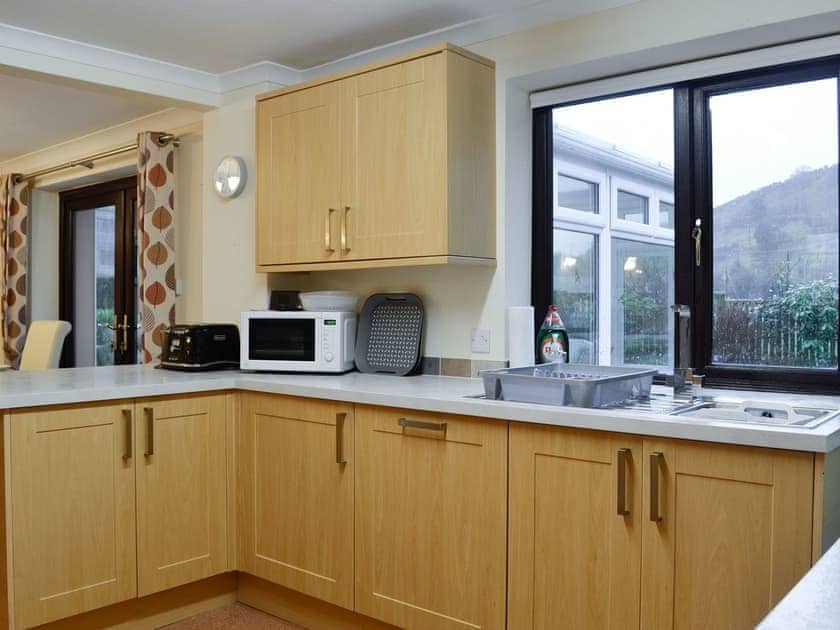 Kitchen | Hoot House, Abergynolwyn, near Tywyn
