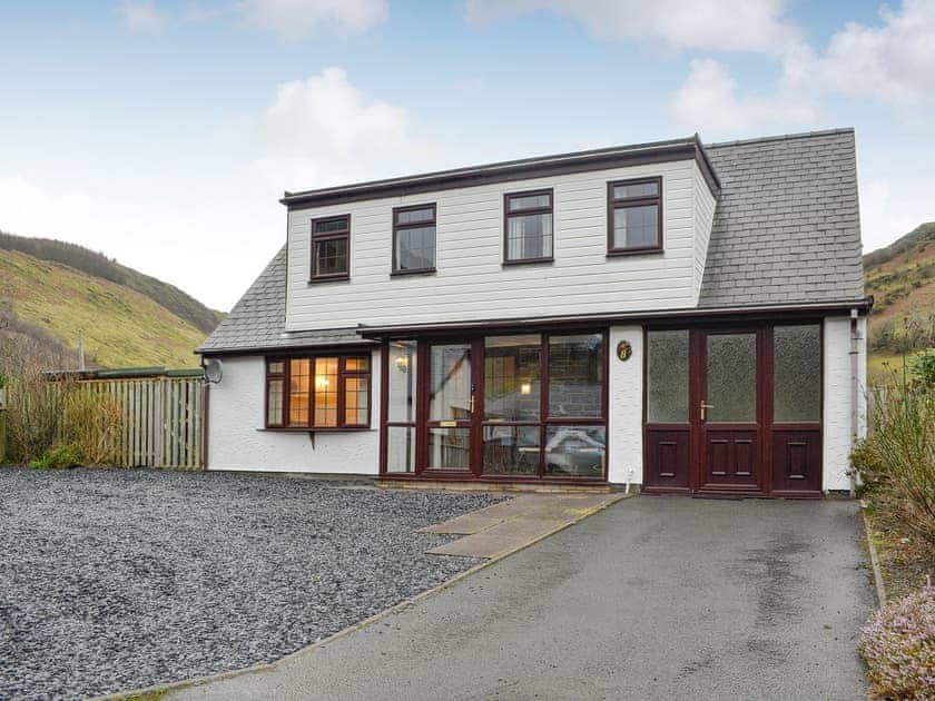 Exterior | Hoot House, Abergynolwyn, near Tywyn
