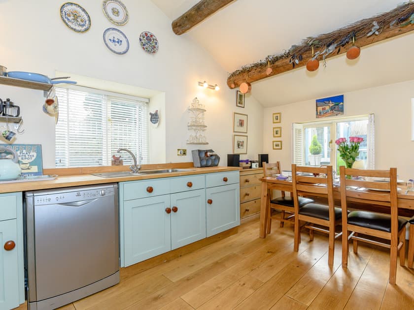 Fully equipped kitchen with dining area | The Smithy, Brassington, near Matlock