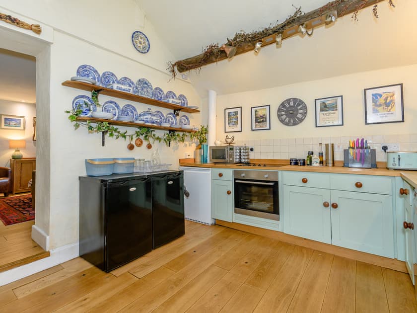Comprehensively equipped kitchen | The Smithy, Brassington, near Matlock