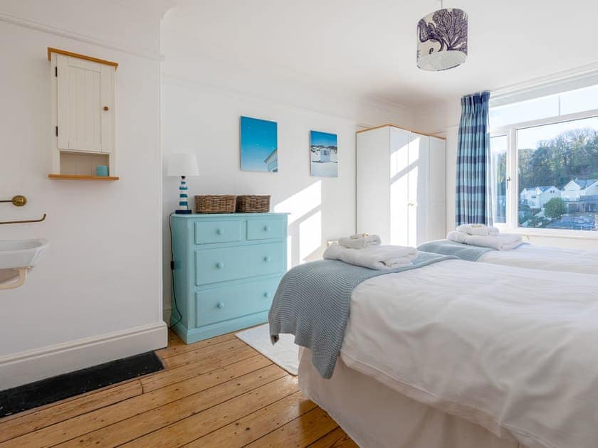 Twin bedroom | Cotillion, Salcombe