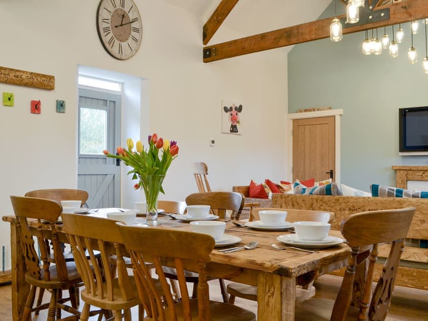 Charming dining area | ’Ow Do - Dringhoe Hall Cottages - Dringhoe Hall Cottages, Driffield, near Bridlington