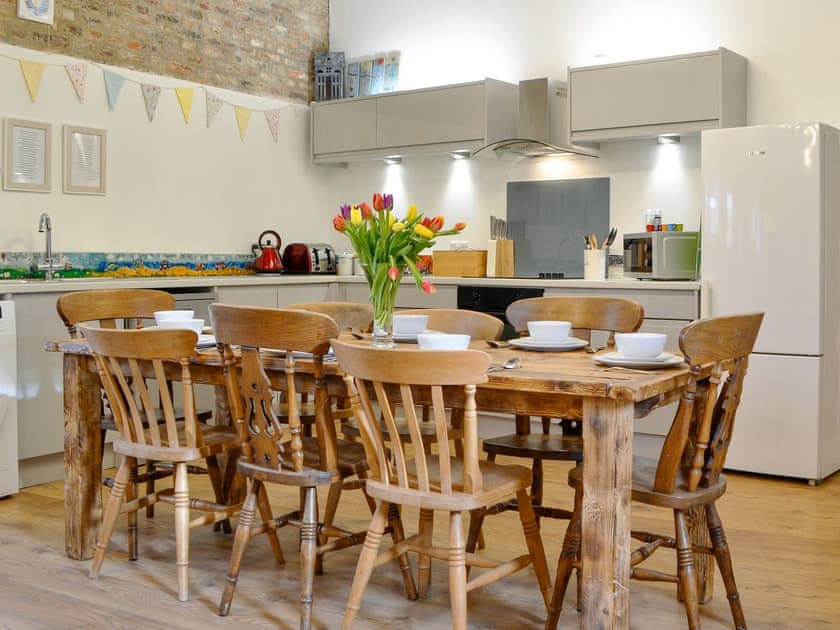 Delightful dining area | ’Ow Do - Dringhoe Hall Cottages - Dringhoe Hall Cottages, Driffield, near Bridlington