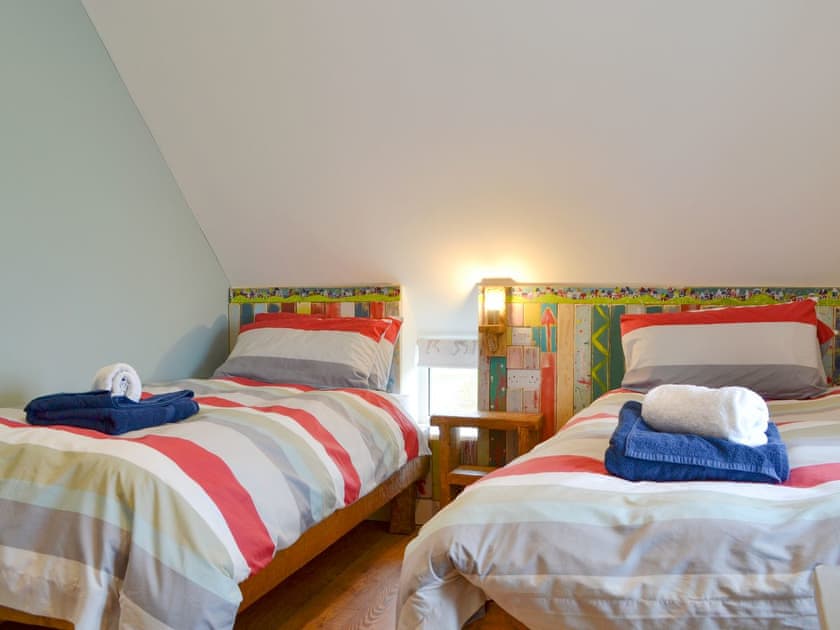 Comfy twin bedroom | ’Ow Do - Dringhoe Hall Cottages - Dringhoe Hall Cottages, Driffield, near Bridlington