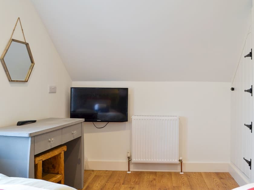 Comfy twin bedroom | ’Ow Do - Dringhoe Hall Cottages - Dringhoe Hall Cottages, Driffield, near Bridlington