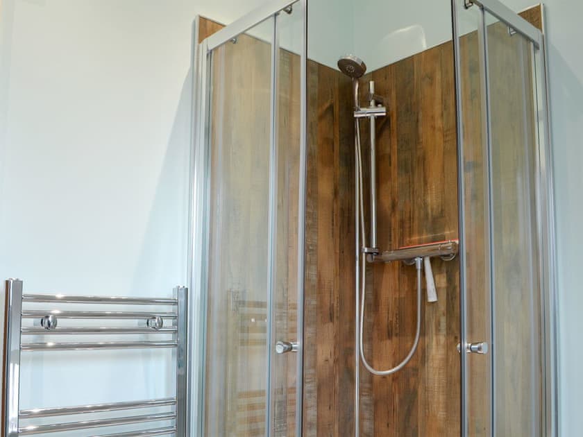 Shower room | ’Ow Do - Dringhoe Hall Cottages - Dringhoe Hall Cottages, Driffield, near Bridlington