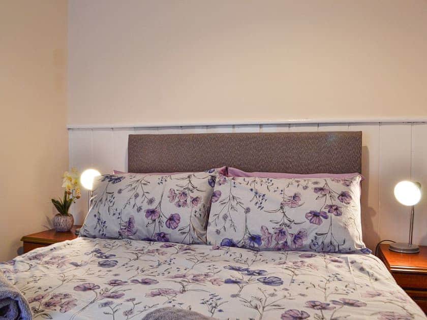 Double bedroom | Rhona’s Cottage, Abergavenny