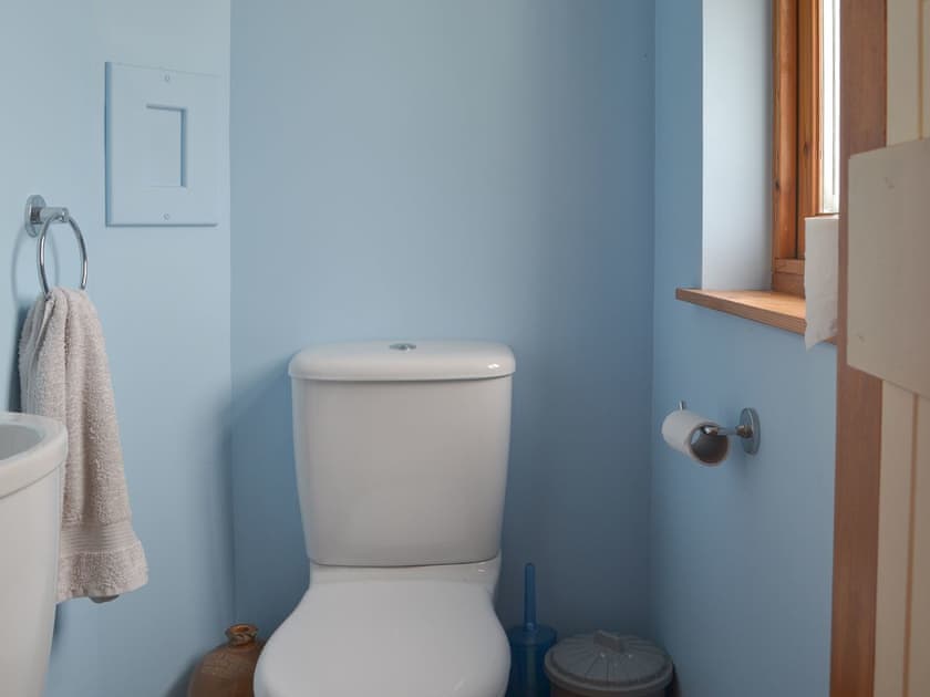 Cloakroom toilet | Crofts, Glenbuchat