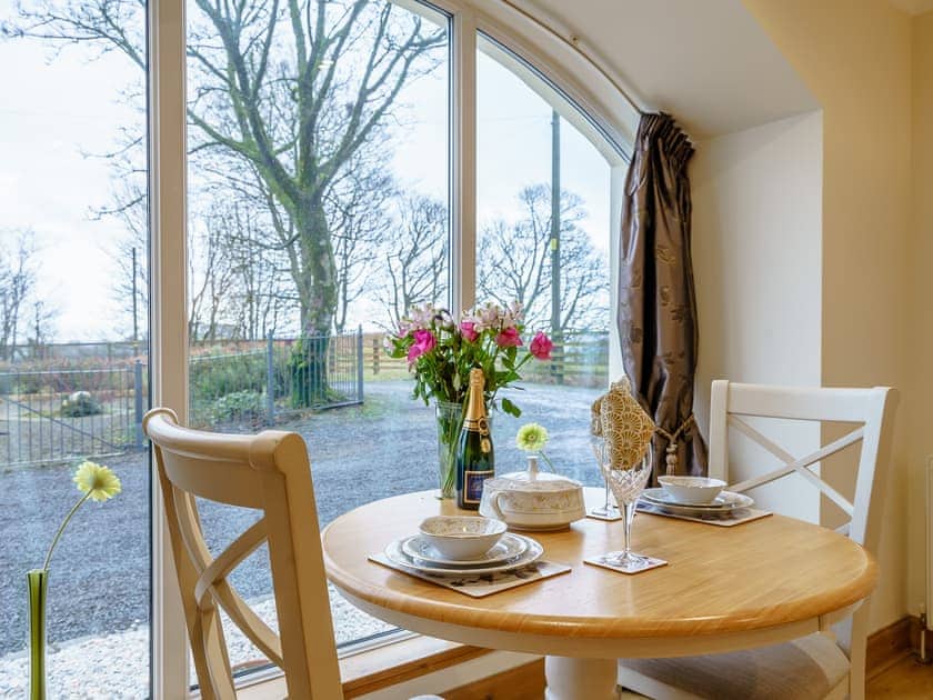 Dining area | Little Arches, Lochwinnoch, near Glasgow