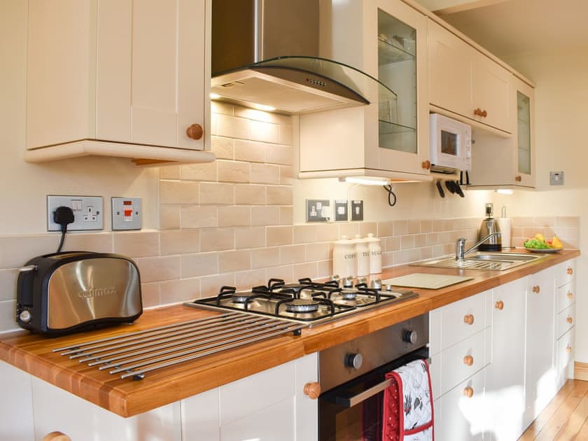 Practical kitchen area | River Cottage - Milton, Drumnadrochit, near Inverness