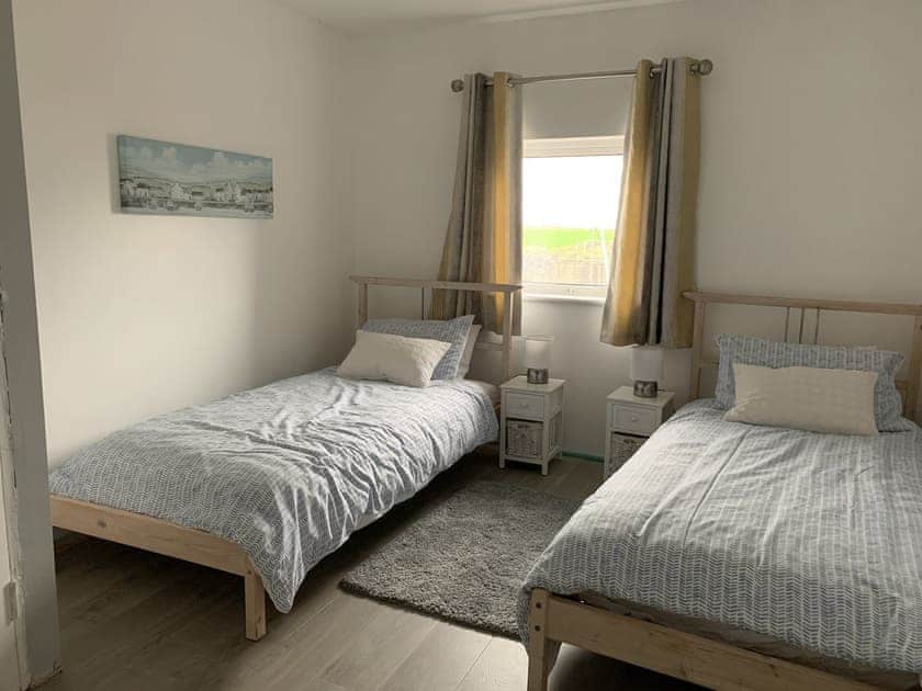 Ideal twin bedroom | Cockleshell Cottage, Haverigg, near Millom