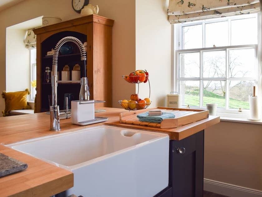 Bespoke kitchen with Belfast sink | The Barracks @ East Neuk Orchards - Self Catering @ East Neuk Orchards, Pittenweem, near Anstruther