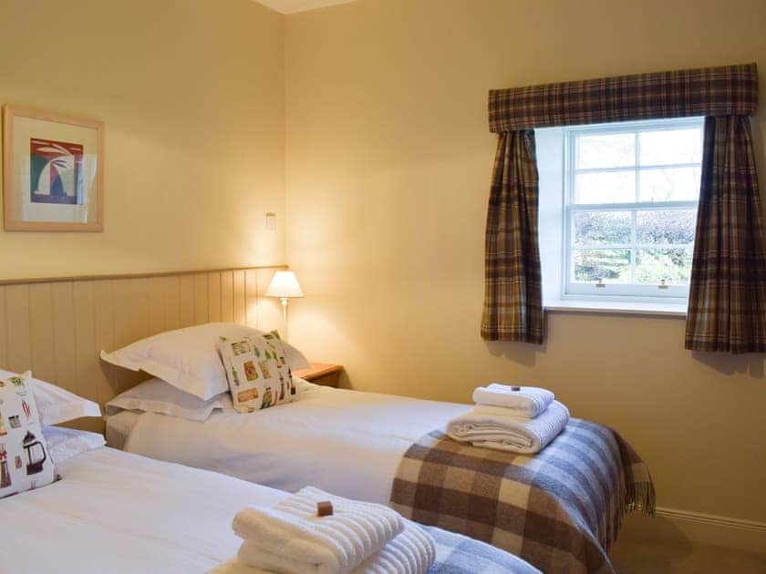 Lovely bedroom with twin single beds | The Barracks @ East Neuk Orchards - Self Catering @ East Neuk Orchards, Pittenweem, near Anstruther