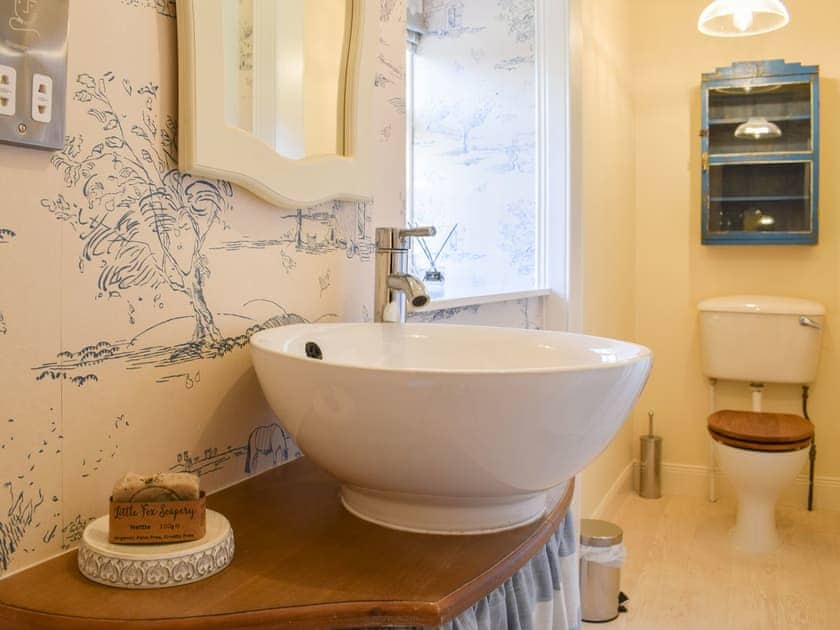 Contemporary washbasin in the en-suite | The Barracks @ East Neuk Orchards - Self Catering @ East Neuk Orchards, Pittenweem, near Anstruther