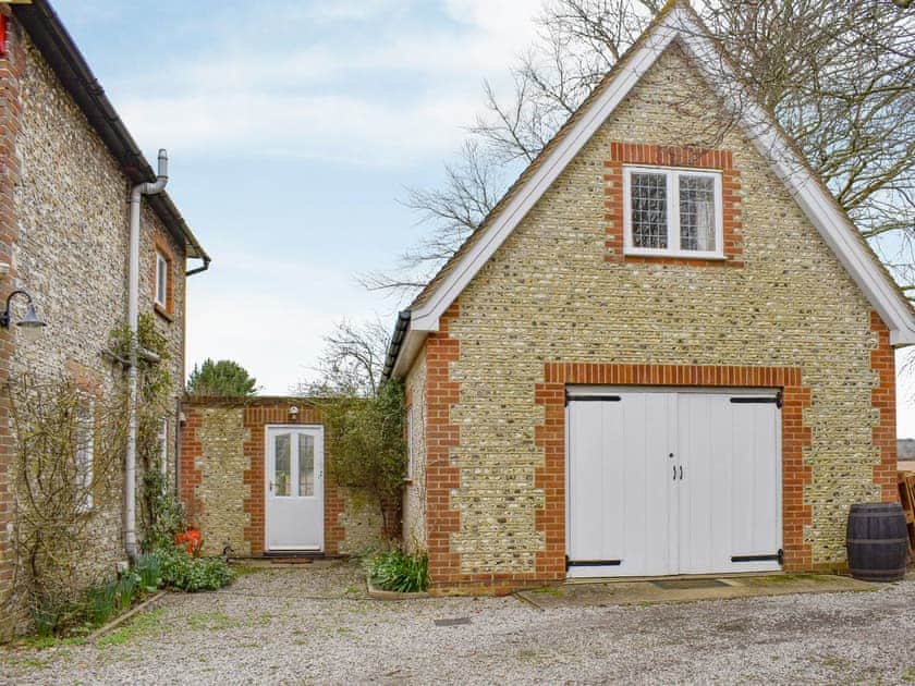 Charming accommodation | Goodwood Coach House, Chichester