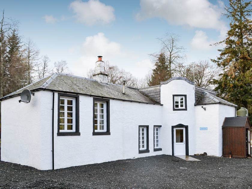 Lovely cottage in peaceful surroundings | Tower Cottage - Dalnaglar Castle And Cottages, Glenshee, near Blairgowrie