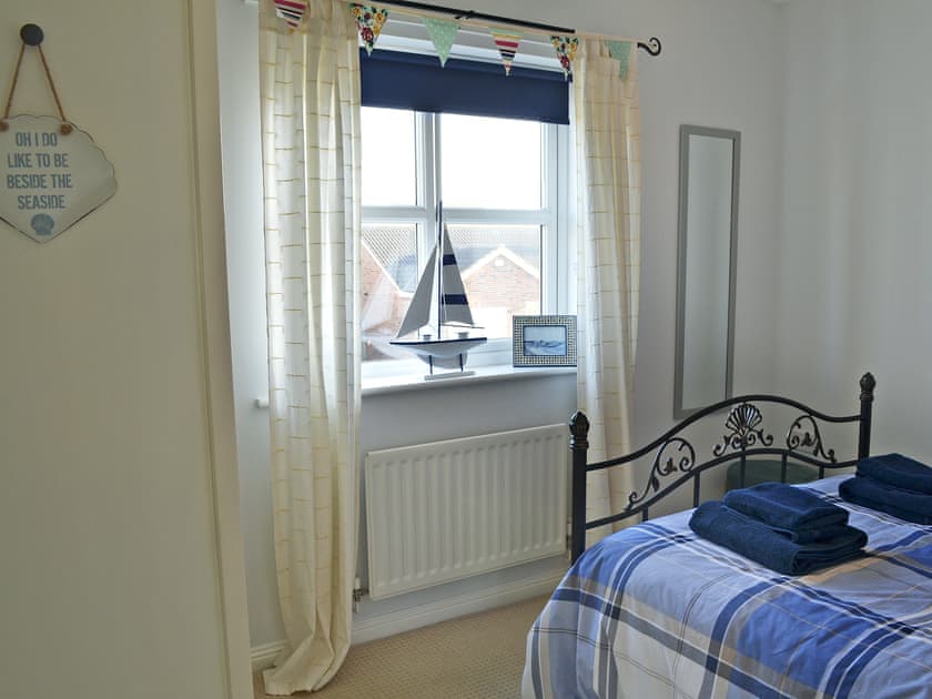 Charming double bedroom | Captain Ron’s, Beadnell, near Alnwick