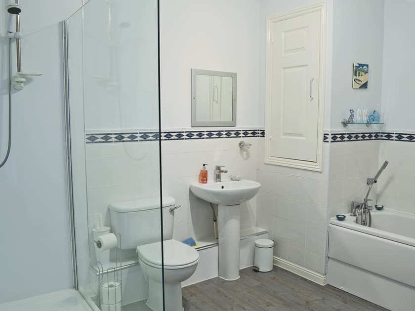 Contemporary bathroom | Captain Ron’s, Beadnell, near Alnwick