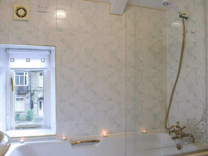 Bathroom | Valley View, Burnsall, near Skipton