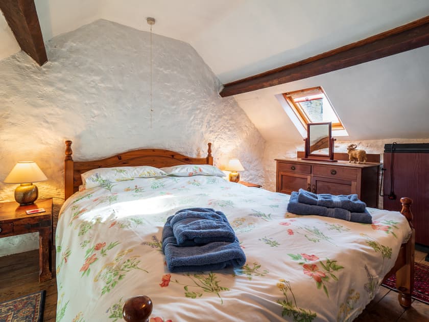 Welcoming eaves bedroom | Buttermilk Cottage - The Old Dairy and Buttermilk Cottage, Youlgreave, near Bakewell