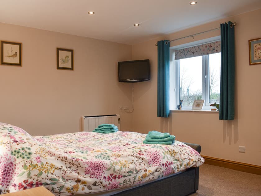 Double bedroom | Stonehaven Cottage, Nosterfield, near Masham