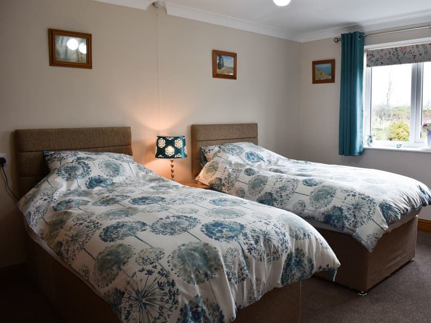 Twin bedroom | Stonehaven Cottage, Nosterfield, near Masham