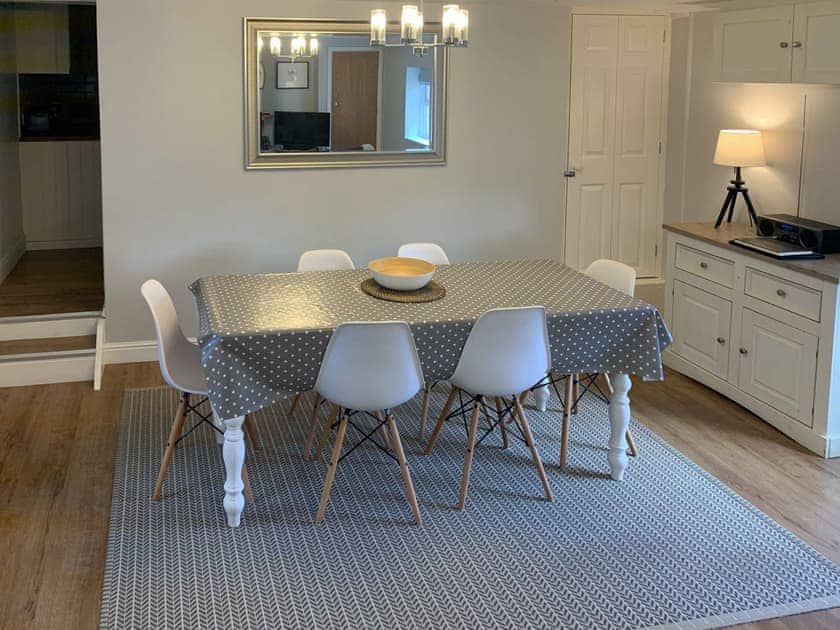 Spacious dining area | Rosemary Cottage, Withiel, near Bodmin