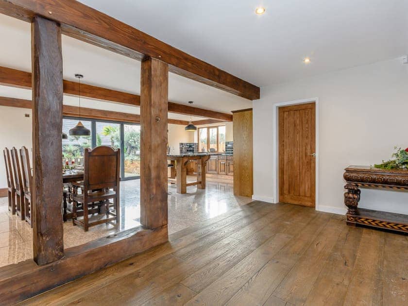 Entrance hall looking towards the kitchen and dining area | Olive Lodge, Melbourne, near Derby