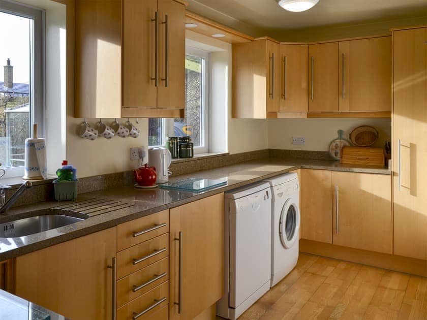 Well-equipped kitchen | Dunlin, Beadnell