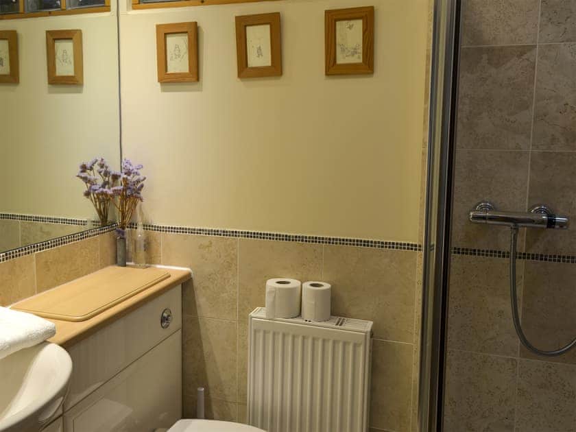 Shower room | Dunlin, Beadnell