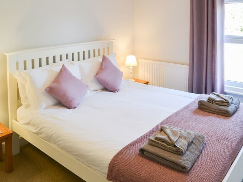 Double bedroom | Riverside - Norfolk Riverside Cottages, Stalham