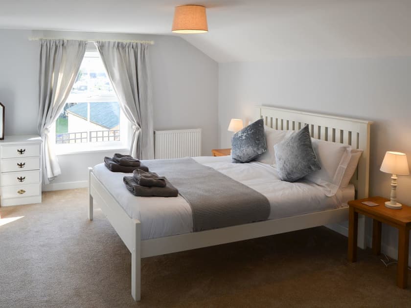 Double bedroom | Riverside - Norfolk Riverside Cottages, Stalham